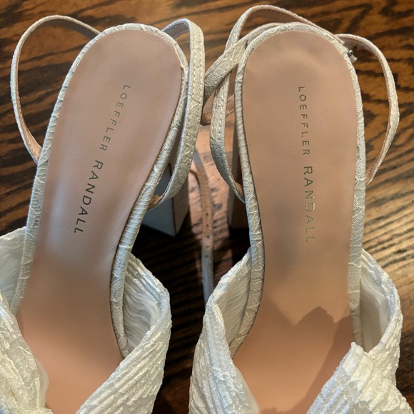 White / Cream Platform Bow Heel - Picture 7 of 10